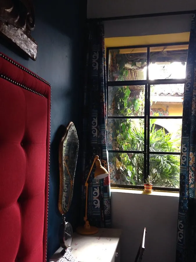 Casa Escondida Bed and Breakfast Cali Bed & Breakfast
